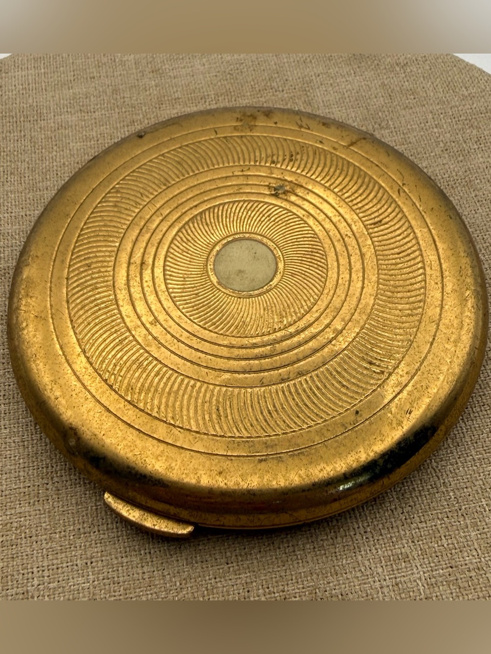 Vintage Paris COTY New York Gold Compact setting powder